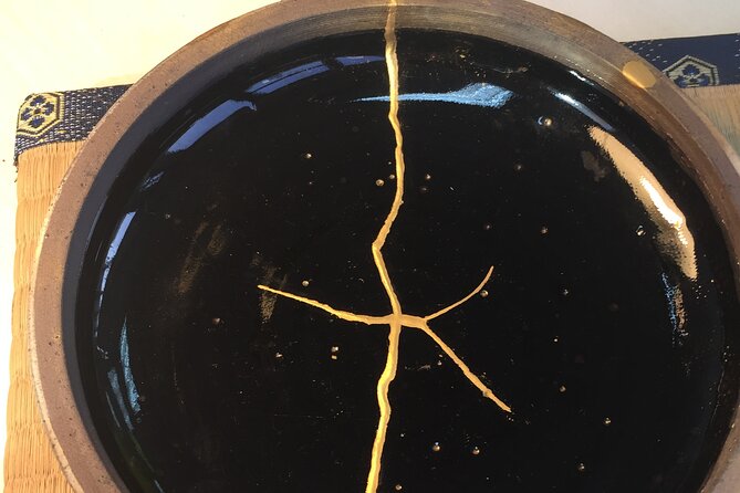 1.5〜2 Hours Traditional Kintsugi Work Shop in Namba Osaka - Matcha and mochi add a welcome second lesson