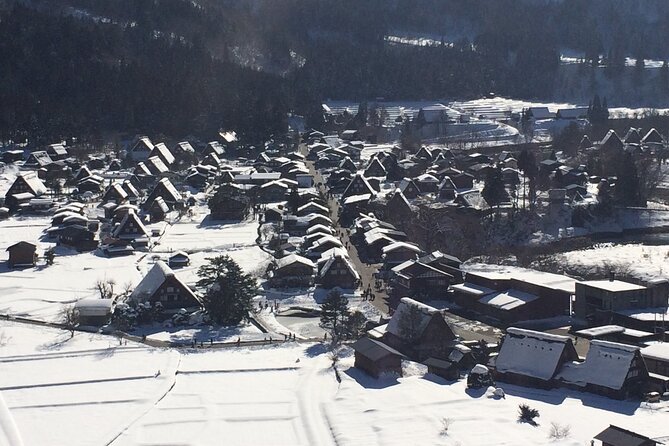 1-Day Shirakawago & Takayama Tour (Round Trip from Kanazawa) - The mountain road to Shirakawago