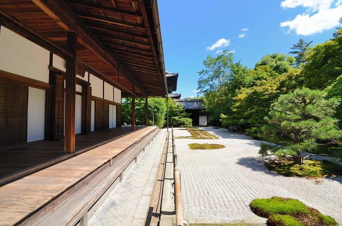 4.5-Hour Kyoto Bike Tour with Lunch and UNESCO Zen Temples - Why this Kyoto bike tour works