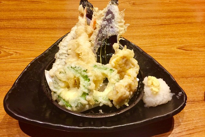 Absolute Osaka Food Tour - Kuromon Market and Sennichimae