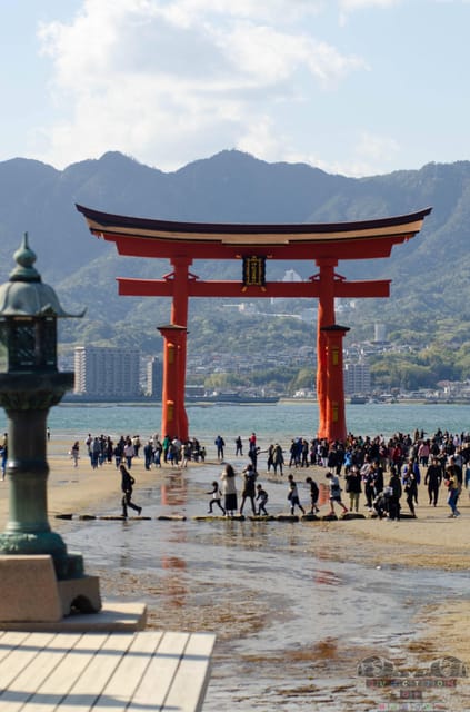 Amazing Hiroshima: Private City Tour with a Local Guide - Why Hiroshima and Miyajima work so well together
