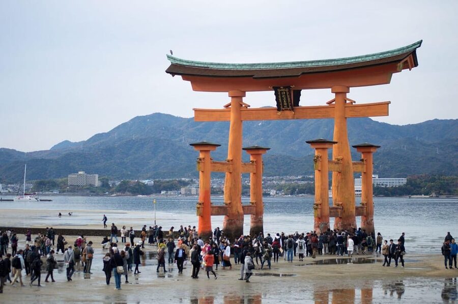 Amazing Hiroshima: Private City Tour with a Local Guide - Seeing the A-Bomb Dome and memorial district