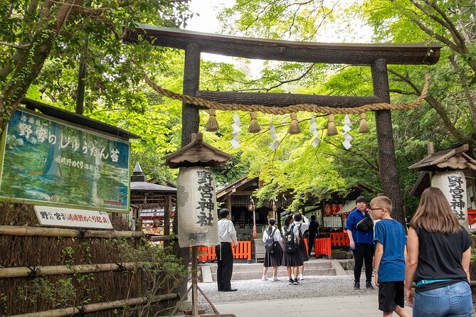 Arashiyama Hidden Gems: Walking Tour escaping crowds - Nonomiya Shrine and the meaning of a black torii