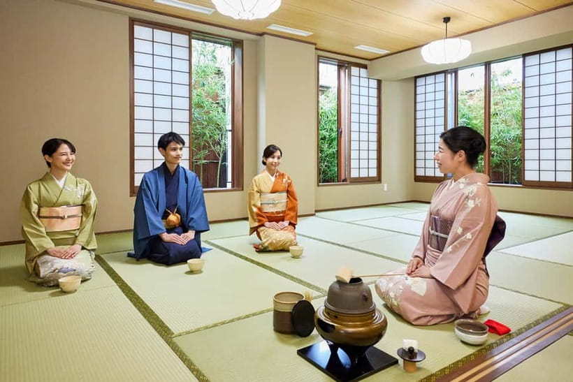 Asakusa: Kimono Tea Ceremony with Matcha and Sweet - Choosing a Kimono in Asakusa