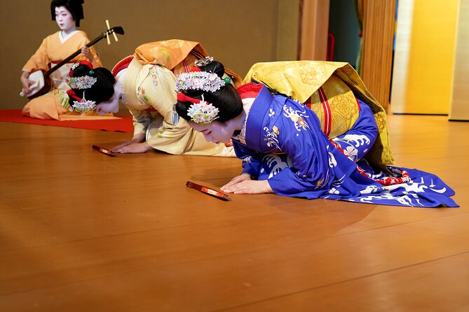 Authentic Maiko Experience&Kyoto Dinner (Free drink) at Noh Stage - Key points at a glance
