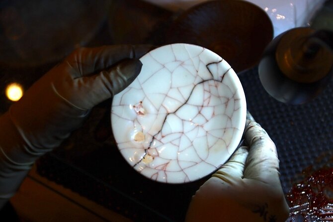 Authentic Pure Gold Kintsugi Workshop with Master Taku in Tokyo - Who will enjoy this workshop most?