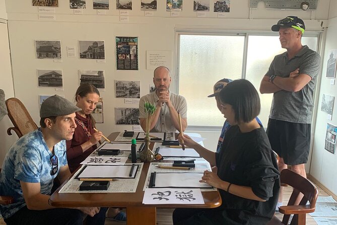 Calligraphy Class for Beginners in a Century-old Japanese House - What happens inside Space Beppu