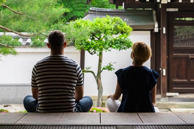 Cruise Stop-Over: Private Custom Day trip to Kyoto from Kobe Port - Nishiki Market for snacks and a quick meal