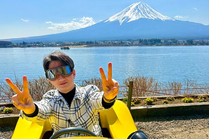 Cute & Fun E-Car tour following guide around Lake Kawaguchiko - Who will enjoy this most