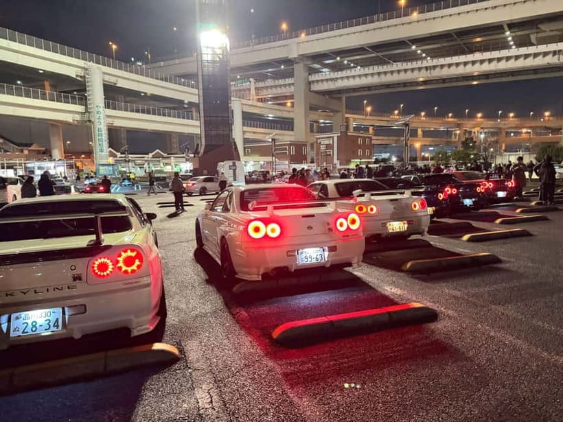 Daikoku & Tokyo JDM Night Tour in R34 or TopSecret R35 GT-R - One hour among the cars at Daikoku PA