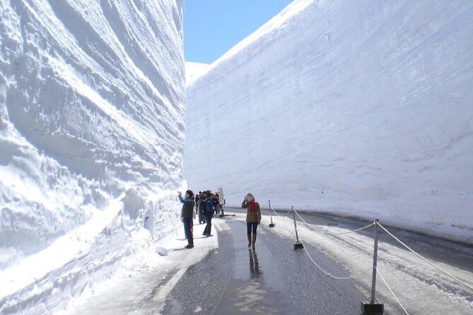 Day Tour from Kanazawa OR Toyama: Snow Wall and Mysterious Valley - Starting from Kanazawa or Toyama