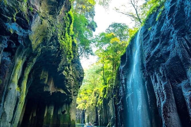 Day Tour to Miyazaki Takachiho Gorge & Shrine depart from Fukuoka - Why Takachiho is worth the long ride from Fukuoka