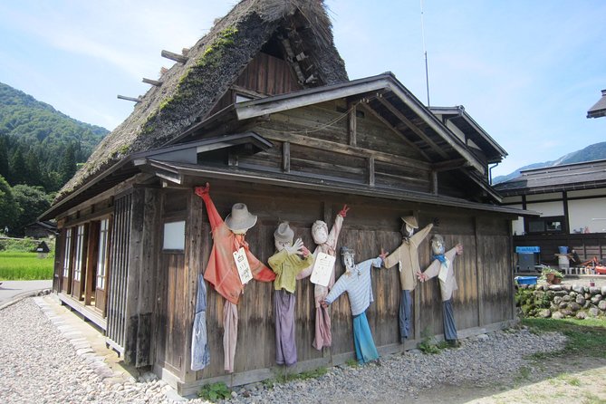 [Day trip bus tour from Kanazawa Station] Weekend only! World Heritage Shirakawago Day Bus Tour - How good is the value at $81.30?