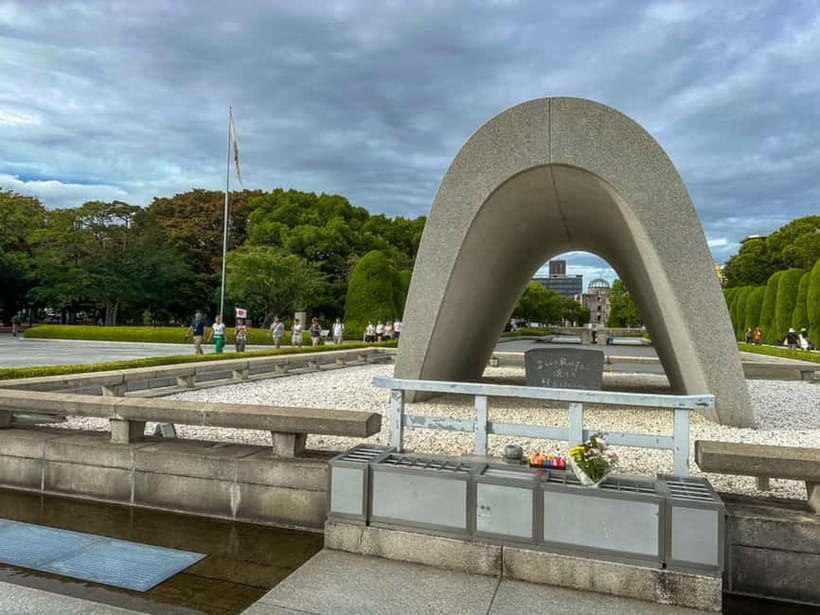 Day Trip to Hiroshima & Miyajima with Itsukushima Shrine - Who will get the most from this tour
