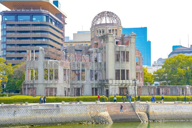 Day Trip to Hiroshima & Miyajima with Itsukushima Shrine - Returning to Hiroshima for a difficult history lesson