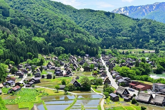 Departing from Takayama [Regular sightseeing bus] World Heritage Sites Shirakawago and Gokayama Ainokura - Why this bus day works from Takayama