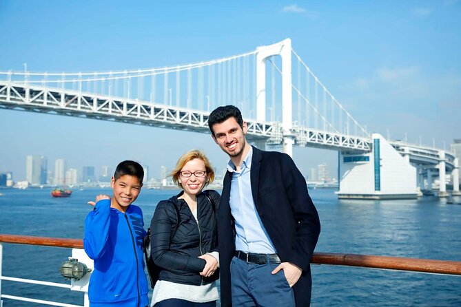 Dynamic Tokyo: Tokyo Tower, Tea Experience, Bay Cruise Day Tour - A casual matcha session in a garden
