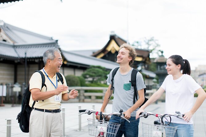 Explore Hidden Alleyway with a Local Expert (Morning tour) - What the three-hour schedule really gives you