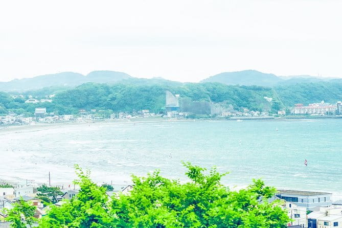 First time in Kamakura? Enjoy a Tour of All Must-sees! - Jomyo-ji and Hokoku-ji: a quiet start among gardens and bamboo