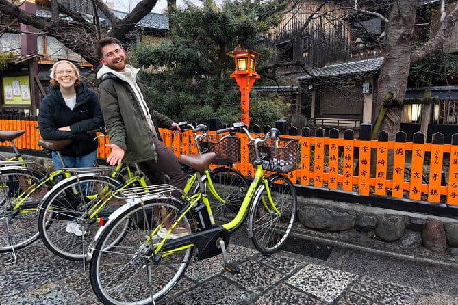 From Kyoto / Osaka: Kyoto Must-see Spots & Nara Park One Day Tour - A quick look at Arashiyama before the walking begins