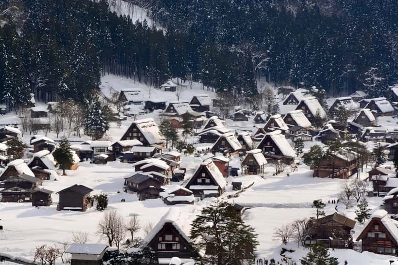 From Nagoya: Hida Takayama & Shirakawa-go Tour w/Opt. Lunch - The winter alternative, Gujo Hachiman