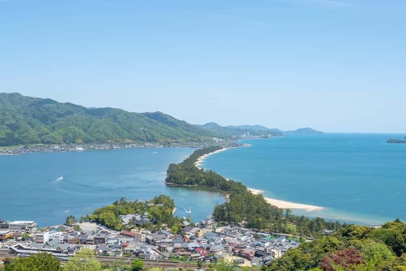 From Osaka/Kyoto: Amanohashidate Day Tour【Including tickets】 - How much guiding will you get?