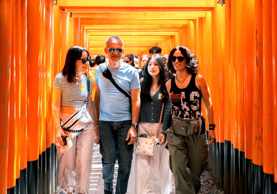 From Osaka: Sagano Train Ride and Kyoto Guided Day Tour - Fushimi Inari and the red torii path