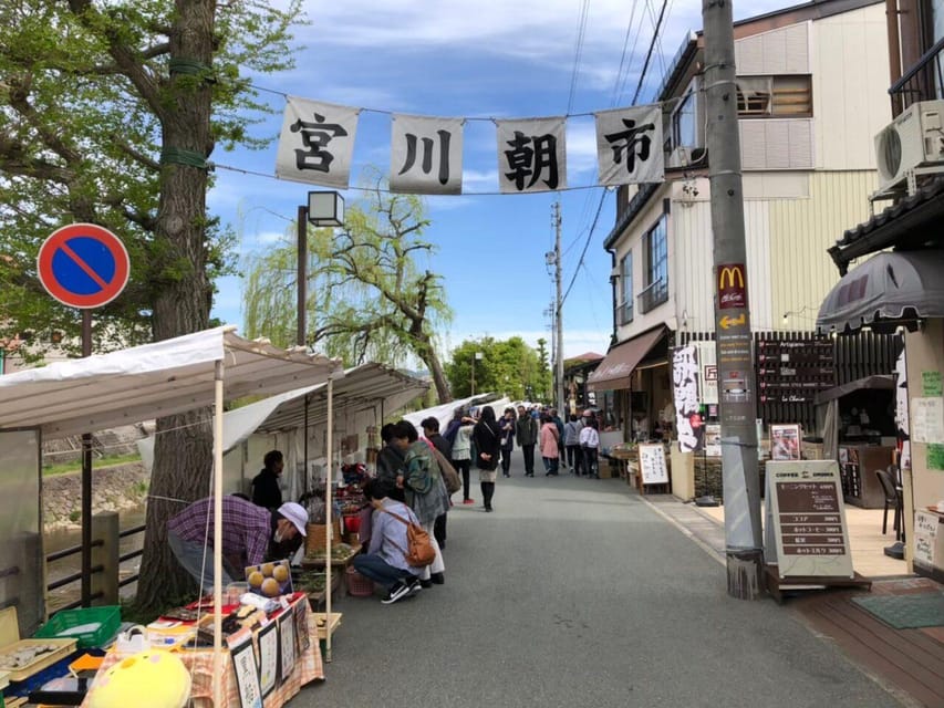 From Takayama: Guided Day Trip to Takayama and Shirakawa-go - The ride to Shirakawa-go