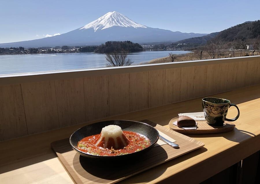 From Tokyo: Fuji Mountain Area - FujiQ - Lake Kawaguchiko - Chureito Pagoda - Fuji-Q Highland for a different kind of day