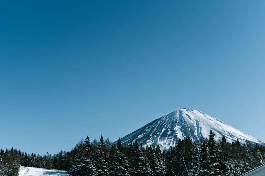 From Tokyo: Fujiyama Snow Resort Yeti Winter Ski Day Tour - Why this snow day works from Tokyo