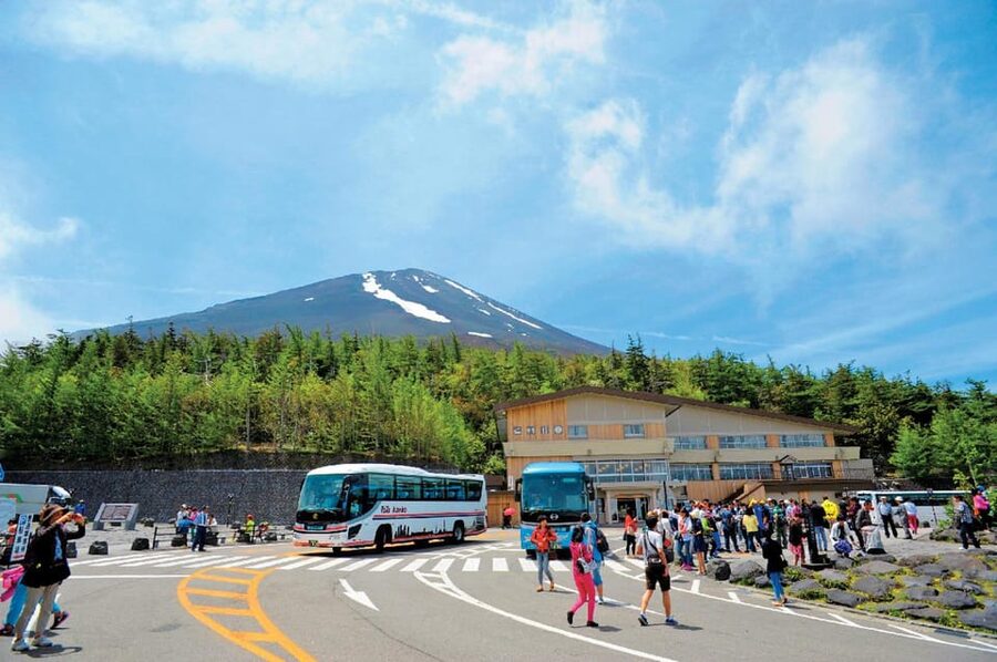 From Tokyo: Mt.Fuji, Lake Kawaguchi, Oshino Hakkai Day Tour - How the bus schedule affects your day