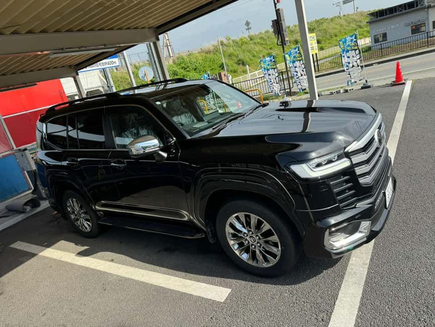 From Tokyo: Mt Fuji Private Day Tour In Luxury Land Cruiser - Leaving Tokyo early for the Fuji region