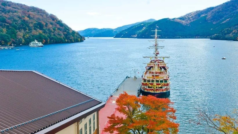 From Tokyo: Private Mt. Fuji and Hakone Tour by Car - Lake Ashi and Heiwa no Torii bring the classic Hakone view
