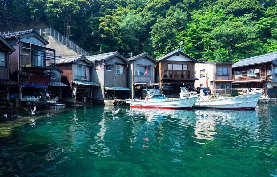 FromOsaka/Kyoto:Hiroshima & Miyajima Private Tour with Lunch - Hiroshima Peace Memorial Park and the Atomic Bomb Dome