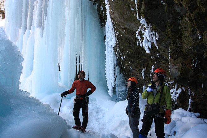 Frozen fall trekking - What the eight-hour schedule feels like
