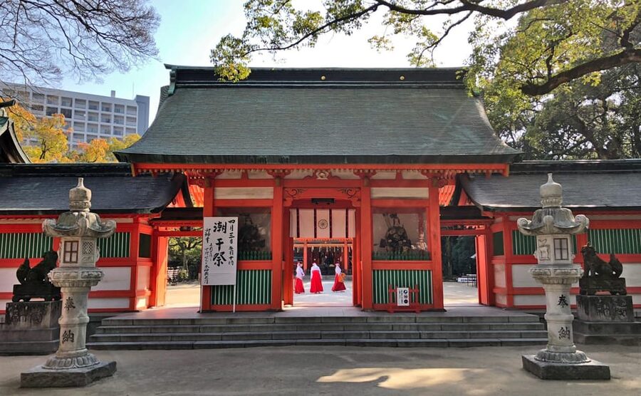 Fukuoka Essentials: History, Culture, & Charms - Kawabata Arcade, where the route gets practical