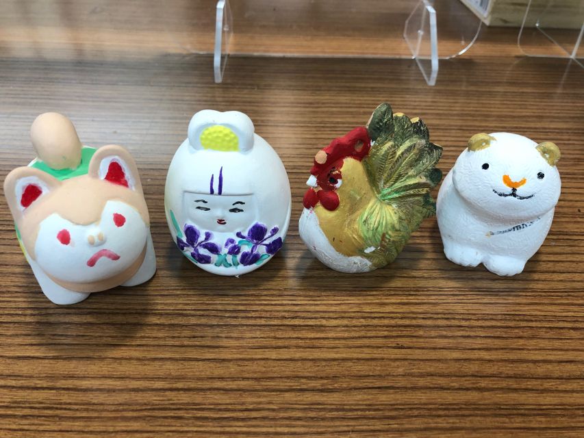 Fukuoka: Hakata Doll Painting Experience - Japanese Instruction and English Help