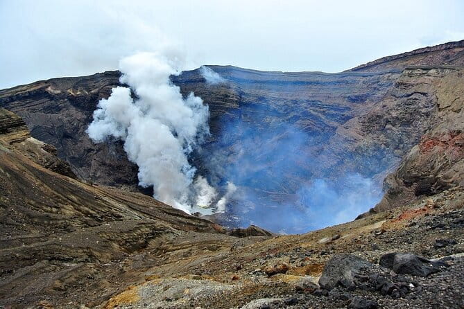 Fukuoka: Mount Aso Volcano, Kumamoto Castle, Grasslands Day Tour - Why this makes sense from Fukuoka