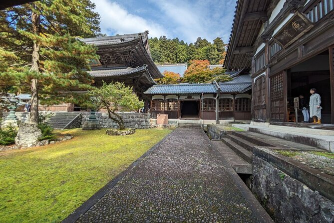 Full Day Tour Eiheiji Buddhist Temple and Fukui City Castle Town - Atagozaka and a higher view over Fukui