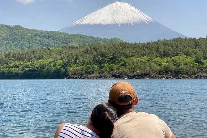 Full Day Tour to Mount Fuji in Spanish - Kawaguchiko and the hunt for a clear Fuji
