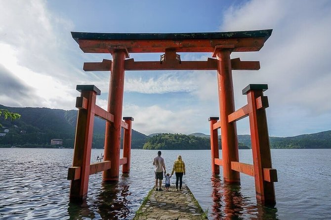 Hakone 6 hour Private Tour with Government-Licensed Guide - POLA, Okada, and Hakone art museums