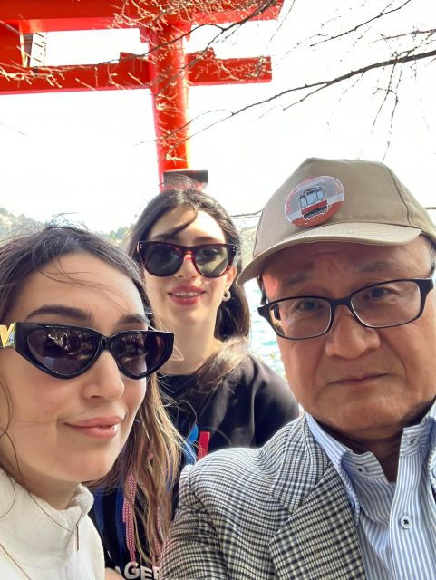 Hakone: Day Tour to View Mt Fuji & Wooden Culture Experience - Owakudani’s volcanic valley at 1,044 meters