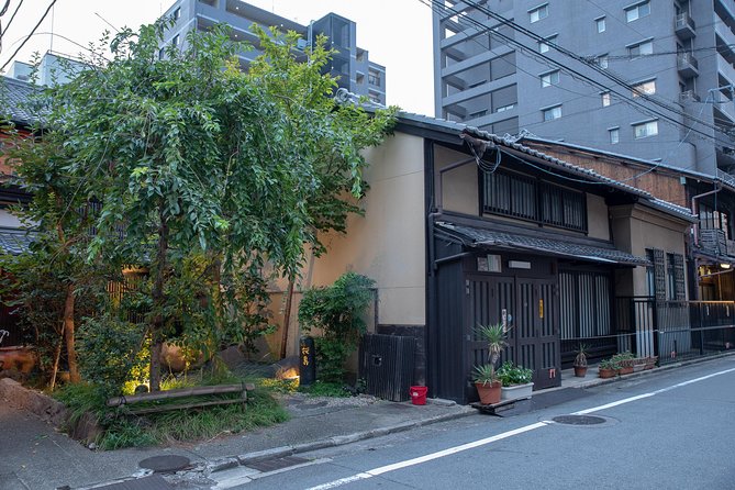 Highlights & Hidden Gems With Locals: Best of Kyoto Private Tour - How much value do you get for $167.92?