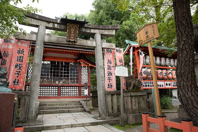 Highlights & Hidden Gems With Locals: Best of Kyoto Private Tour - Timing, meeting point, and practical details