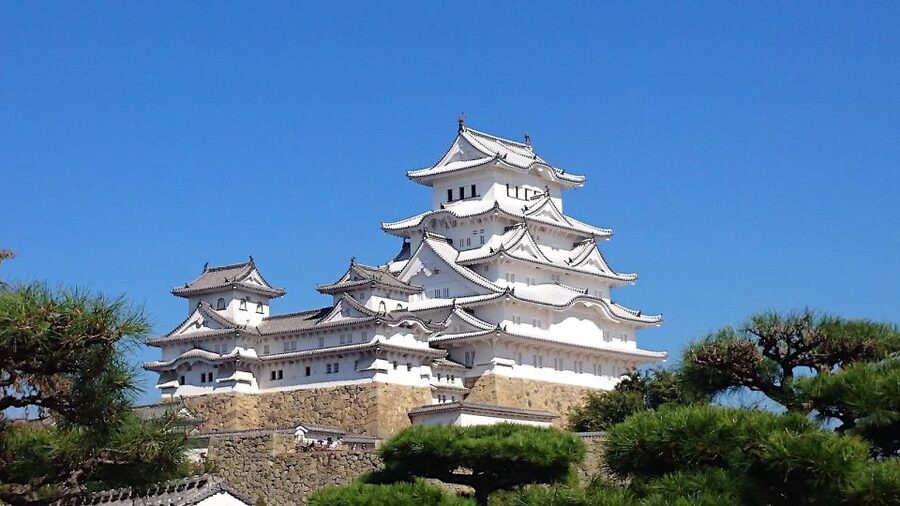 Himeji: Private Customized Tour with Licensed Guide - The guides make the experience personal
