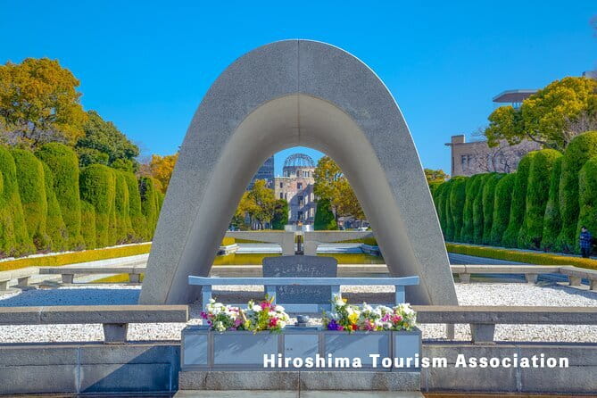 Hiroshima: Atomic Bomb Dome and Peace Memorial Museum 3 hours - Guides who add a personal connection
