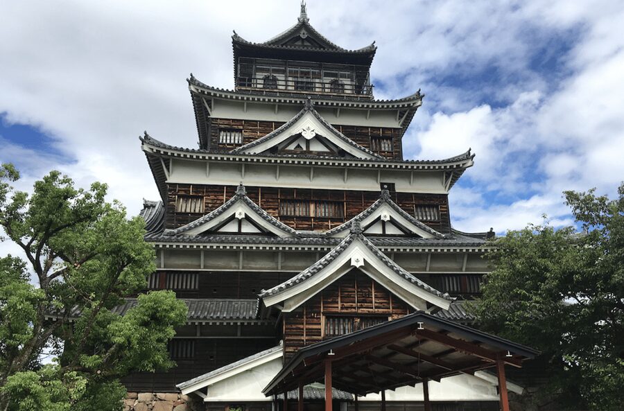 Hiroshima: Best of Hiroshima Guided Bike Tour - Why a bicycle works so well in Hiroshima