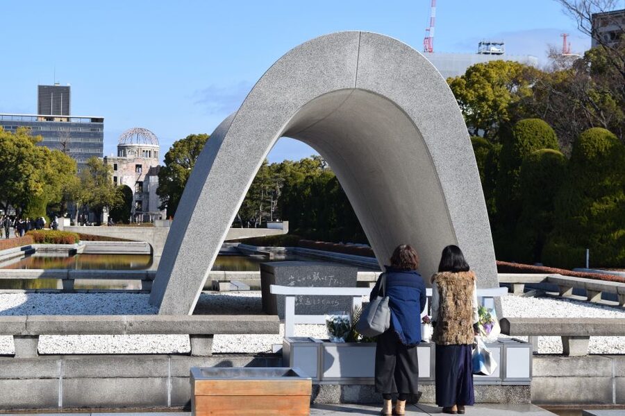 Hiroshima: Hidden Gems and Highlights Private Walking Tour - Choosing two, four, or six hours