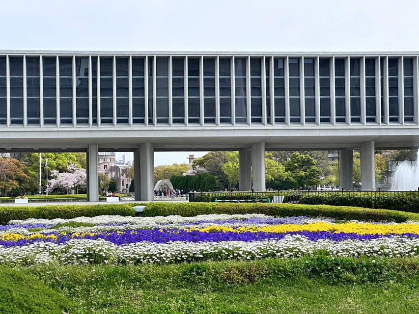 Hiroshima; Hiroshima Peace Memorial Museum and Castle Tour - Who will get the most from it