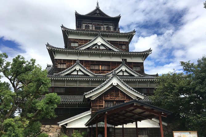 Hiroshima in a Nutshell: Morning Bike Adventure - The Atomic Bomb Dome and the weight of one photograph